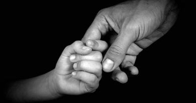 Parenting Sadar: Membangun Hubungan Aman dan Empati dengan Anak